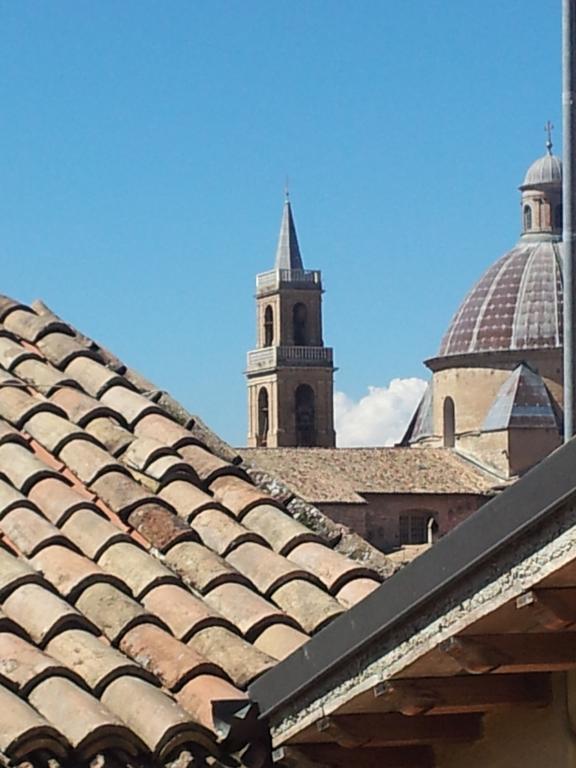 Antico Gioiello Umbro , Appartamento Con Terrazza Foligno Zewnętrze zdjęcie